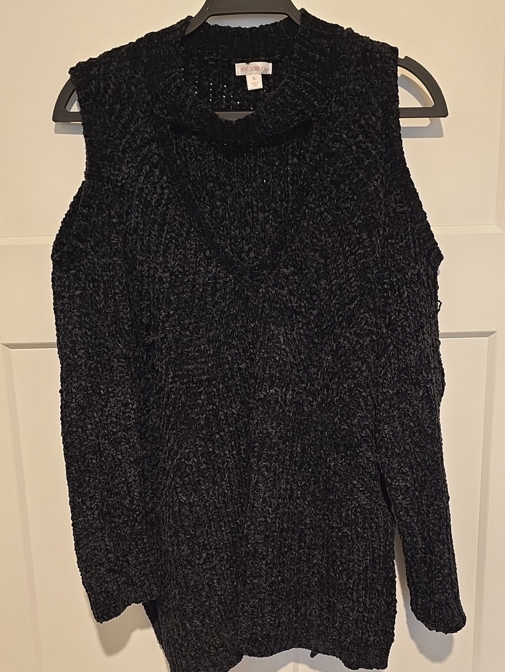 Xhilaration Black Off-Shoulder Chunky Knit Sweater
